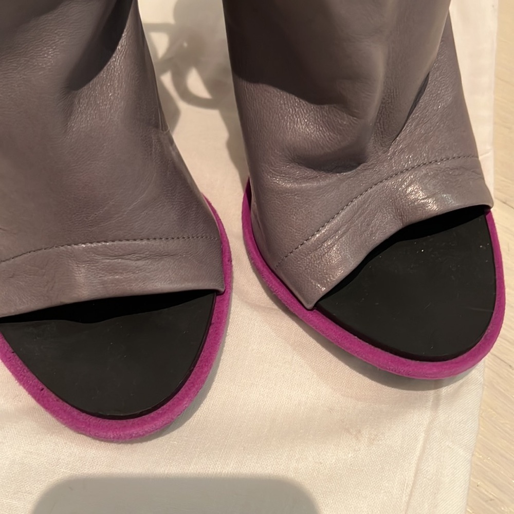Balenciaga Gray/purple leather glove peep toe sling back heels - 37 (7)NEW - Picture 3 of 8